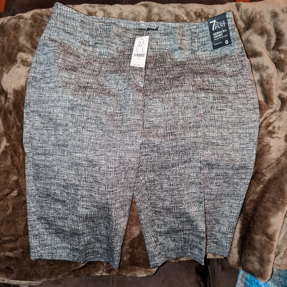 Pants - Picture 3 of 5